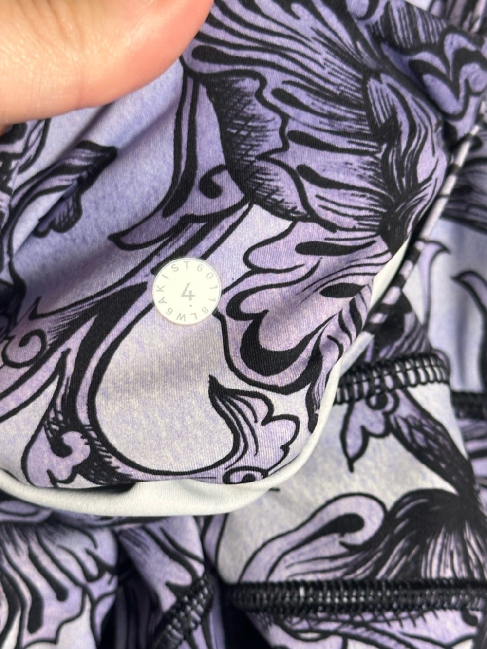 Lululemon Fast Free Crop II *Nulux 19" Hanakotoba Starlight Multi size 4 - Picture 9 of 11